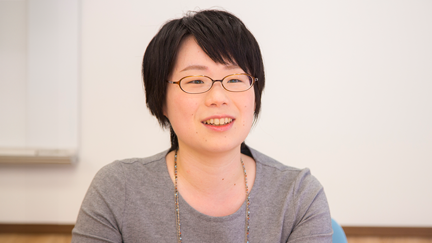 �H����q��